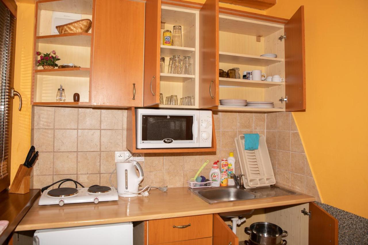 Apartmany Alma วินเย ภายนอก รูปภาพ