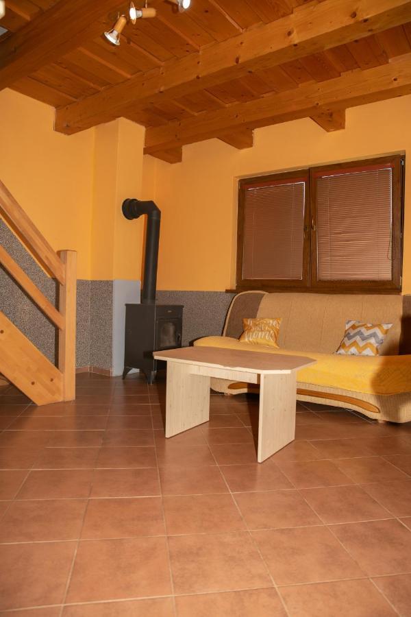 Apartmany Alma วินเย ภายนอก รูปภาพ